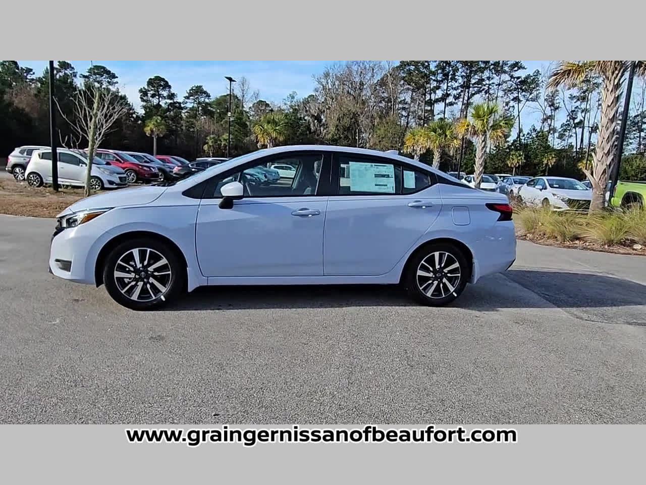 2025 Nissan Versa SV