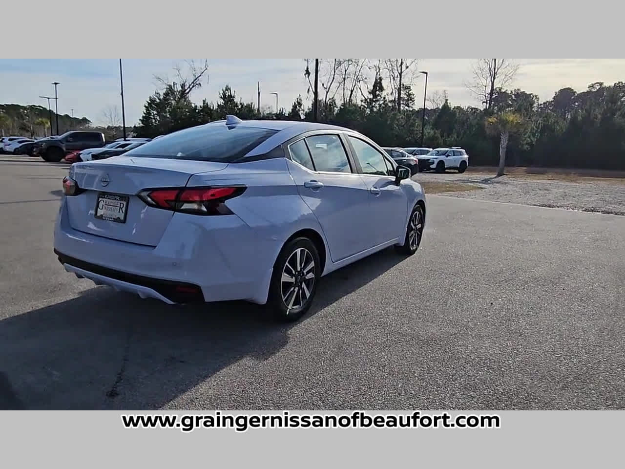 2025 Nissan Versa SV