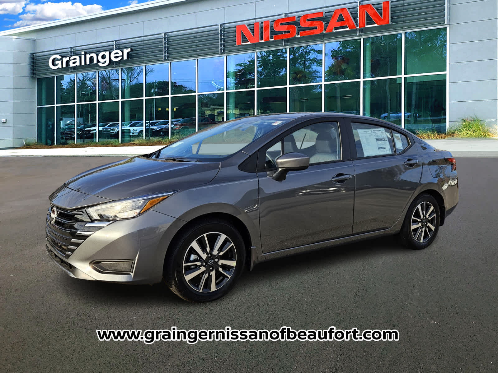 2025 Nissan Versa SV