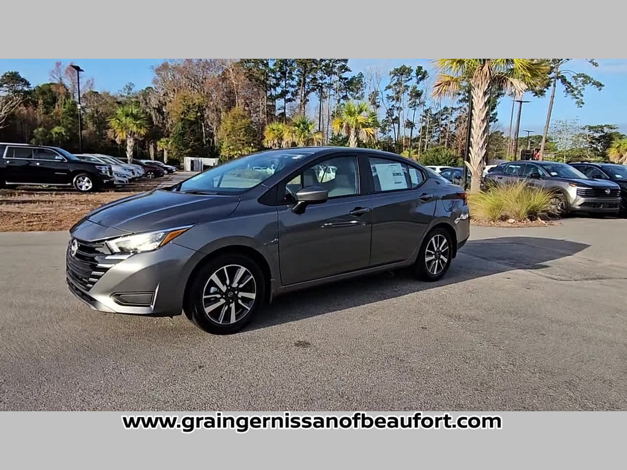 2025 Nissan Versa SV