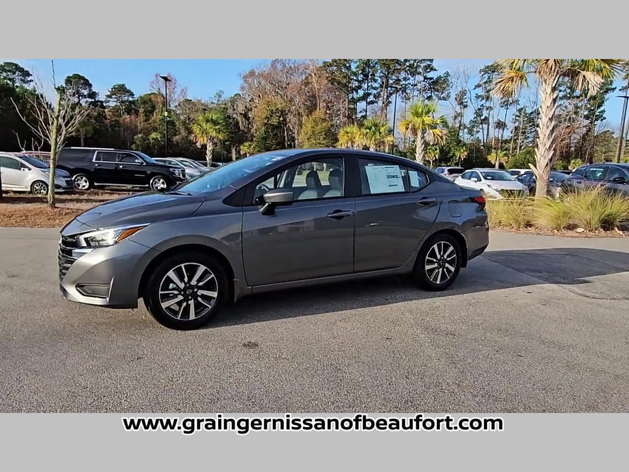 2025 Nissan Versa SV