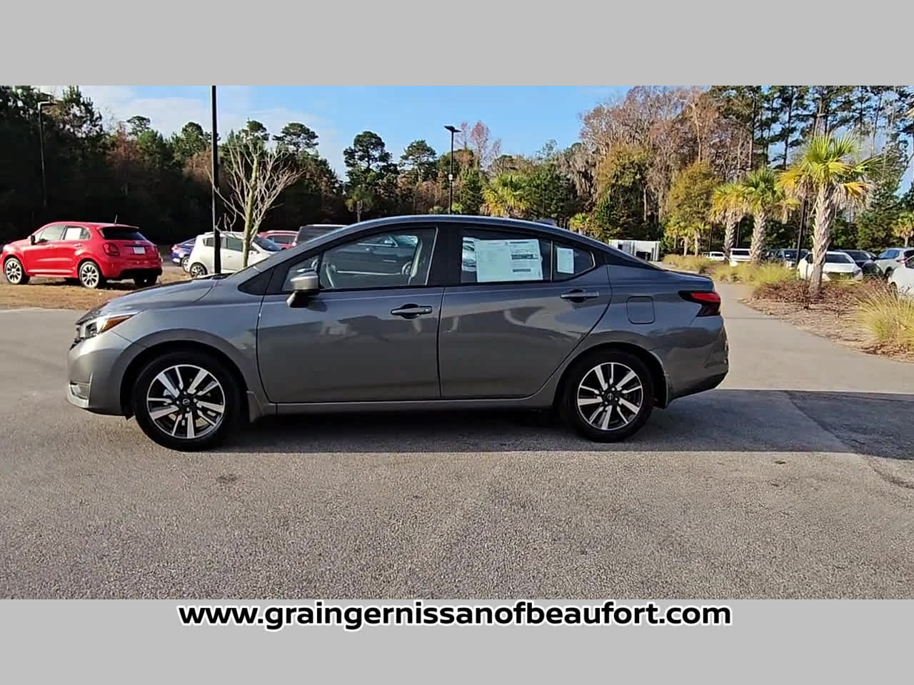 2025 Nissan Versa SV