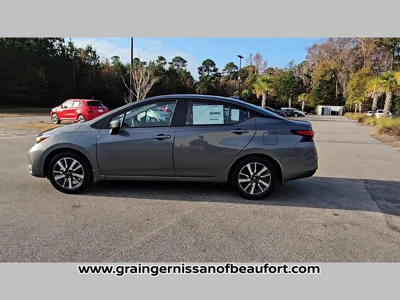 2025 Nissan Versa SV