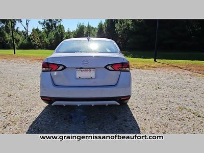 2025 Nissan Versa SV