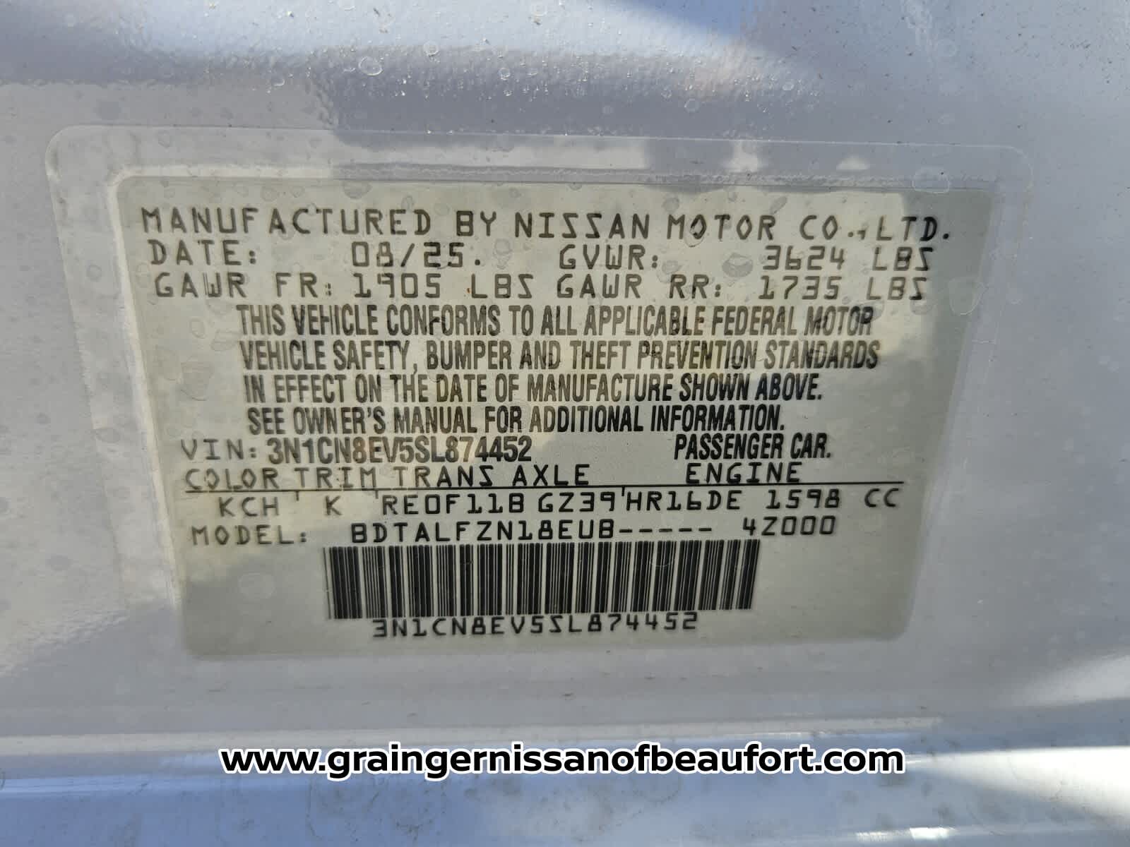 2025 Nissan Versa SV