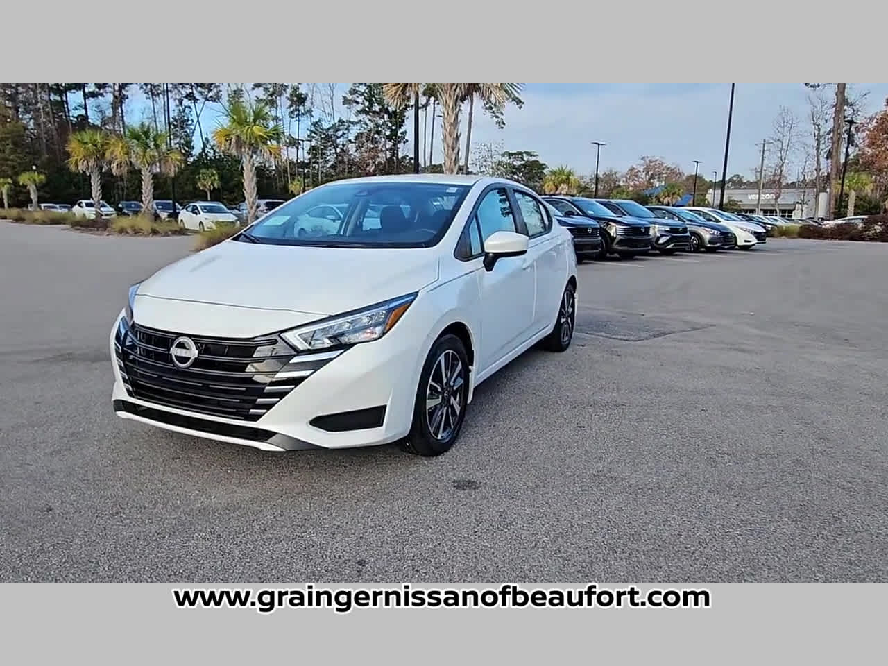 2025 Nissan Versa SV