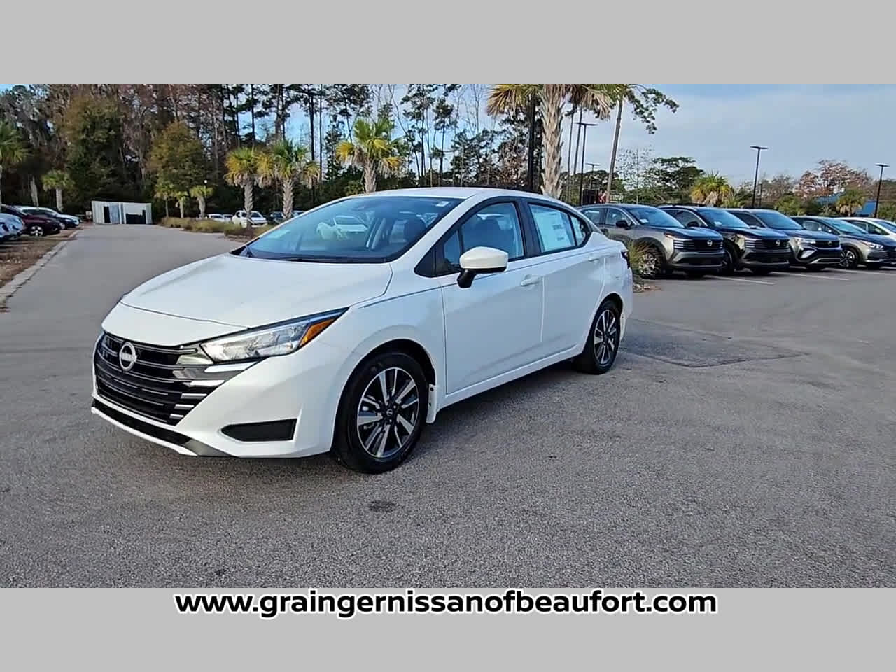 2025 Nissan Versa SV