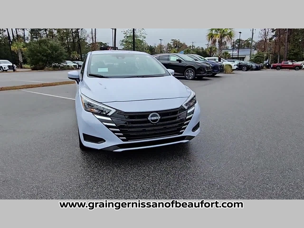 2025 Nissan Versa SV