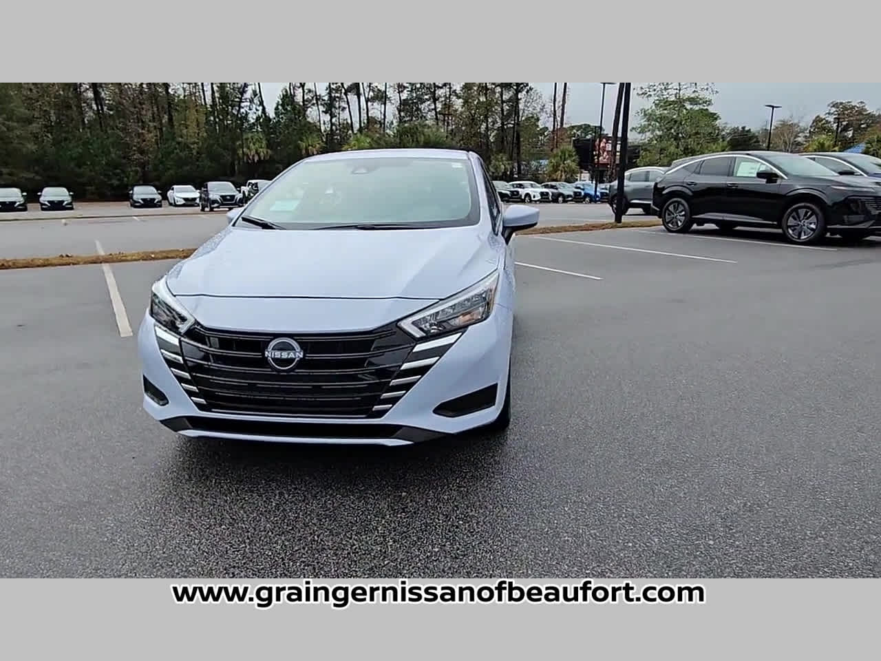 2025 Nissan Versa SV