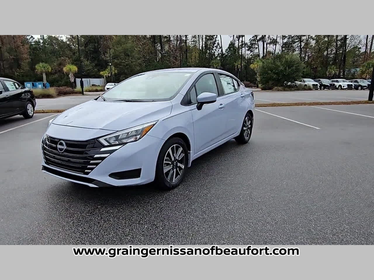 2025 Nissan Versa SV