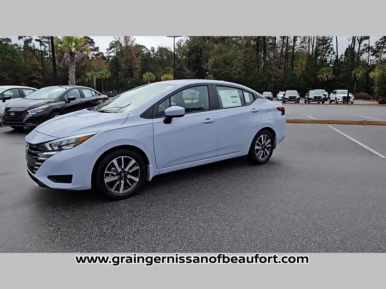 2025 Nissan Versa SV