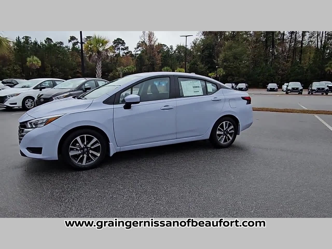 2025 Nissan Versa SV