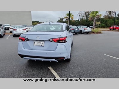 2025 Nissan Versa SV