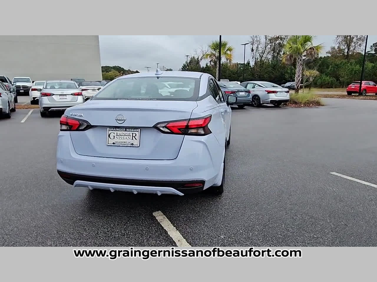 2025 Nissan Versa SV