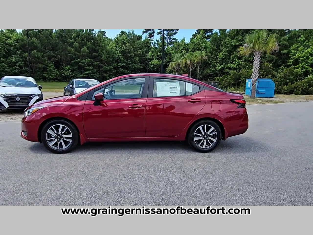 2025 Nissan Versa SV