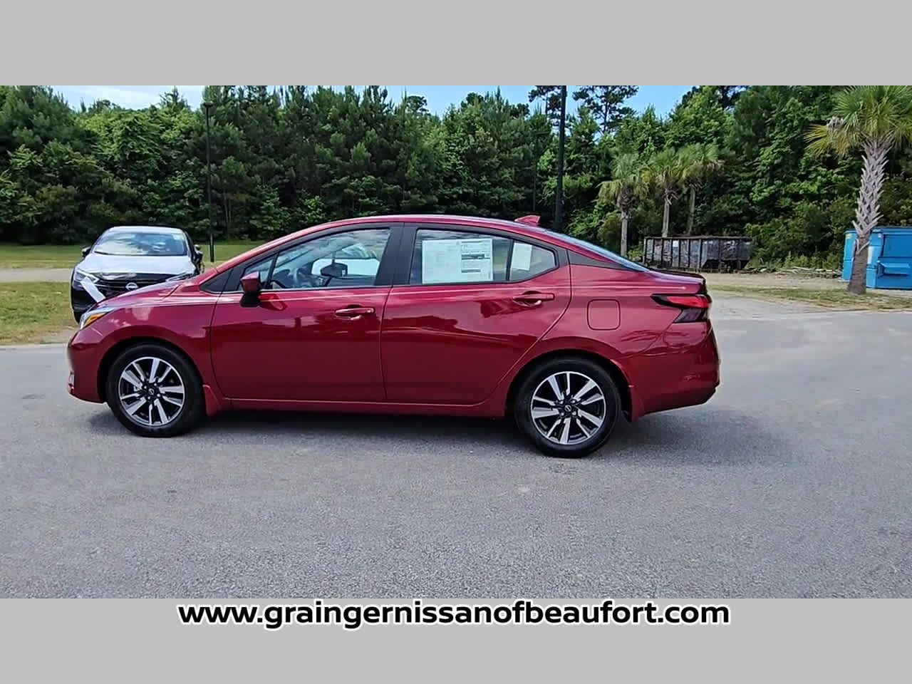 2025 Nissan Versa SV