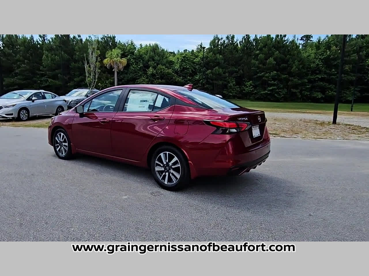 2025 Nissan Versa SV