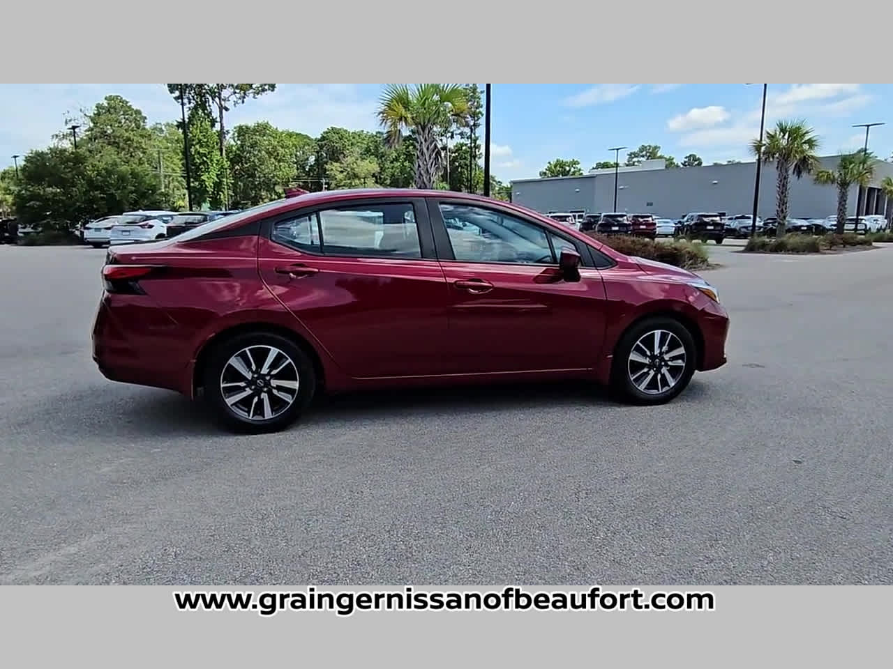 2025 Nissan Versa SV