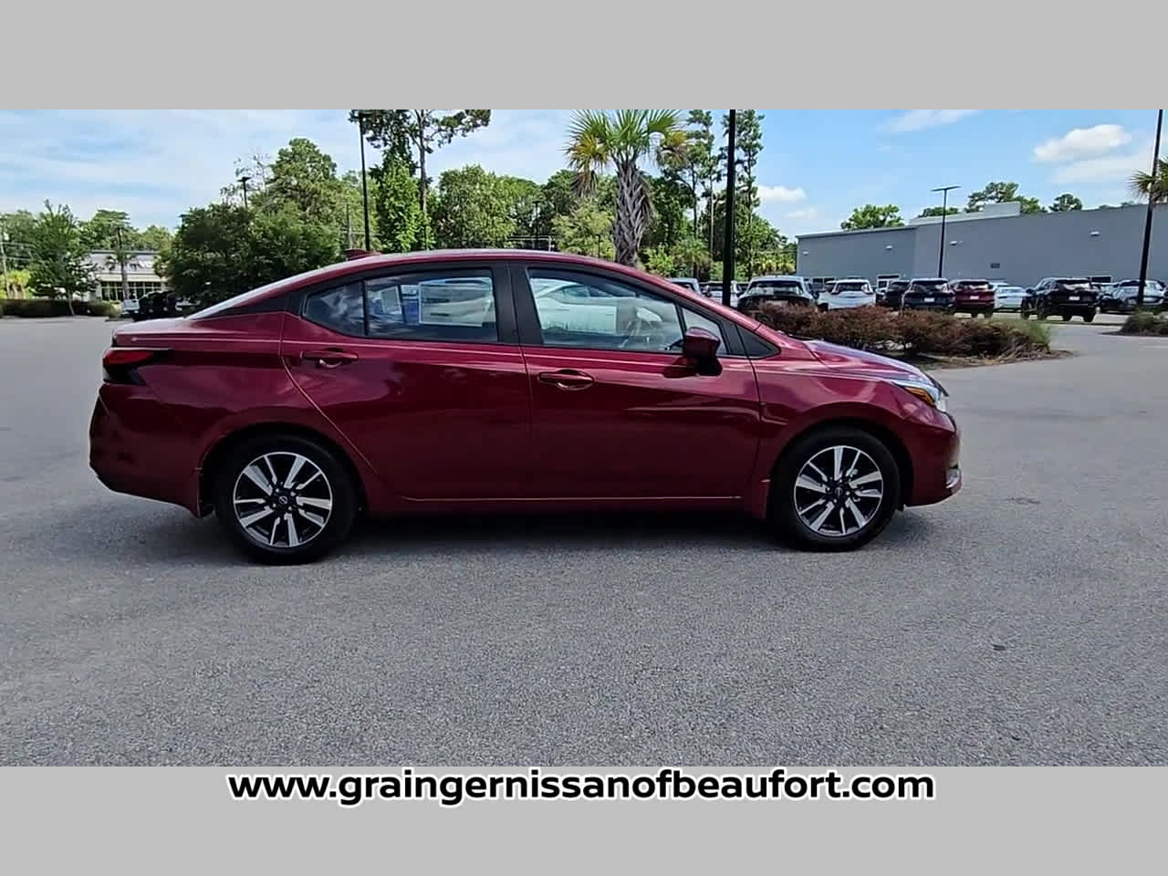 2025 Nissan Versa SV