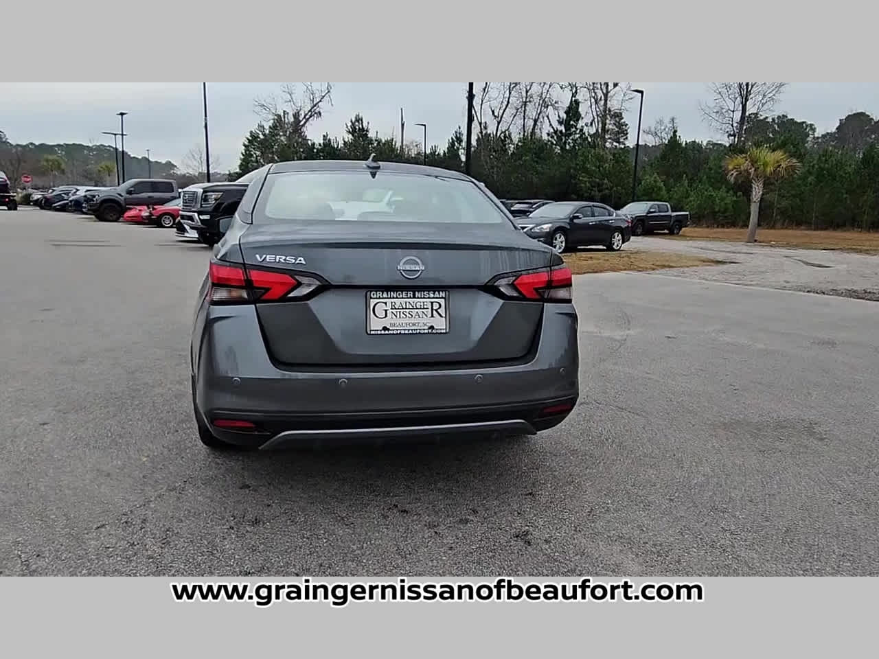 2025 Nissan Versa SV