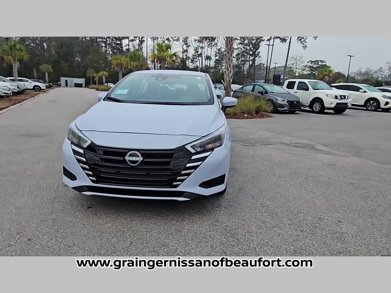 2025 Nissan Versa SV