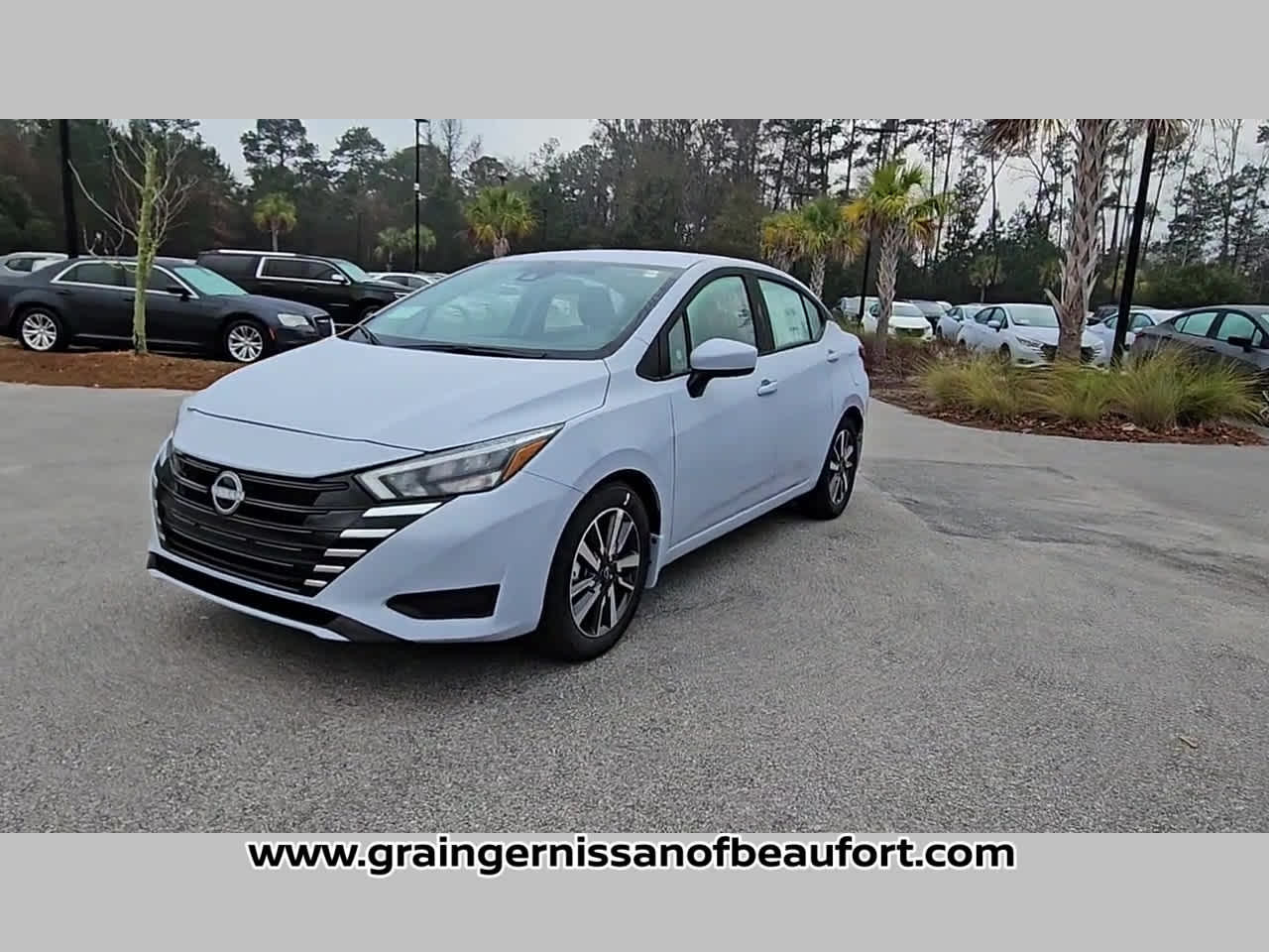 2025 Nissan Versa SV