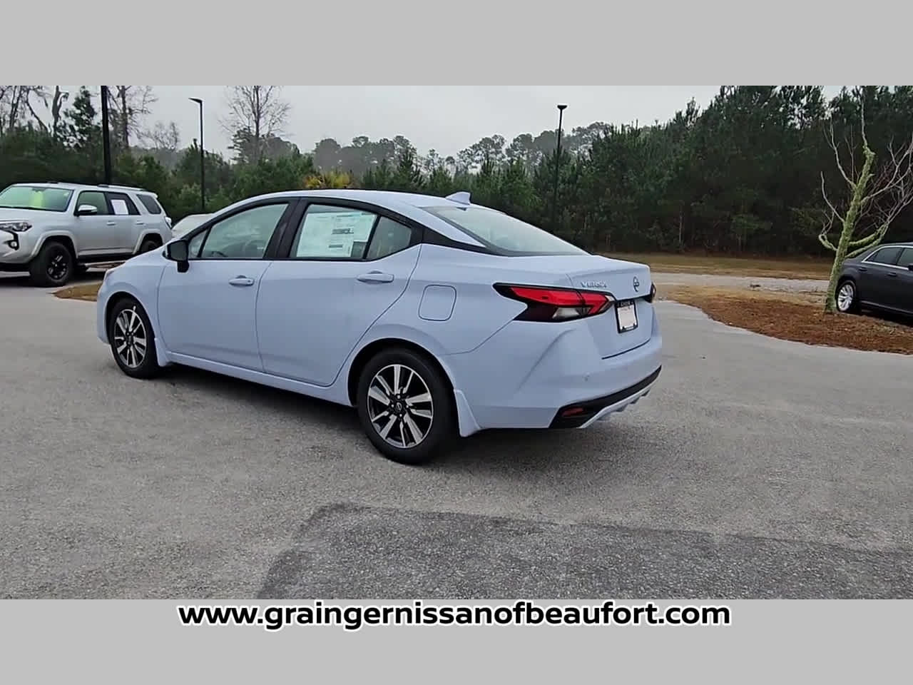 2025 Nissan Versa SV