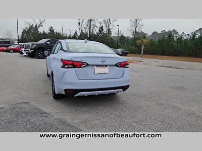 2025 Nissan Versa SV