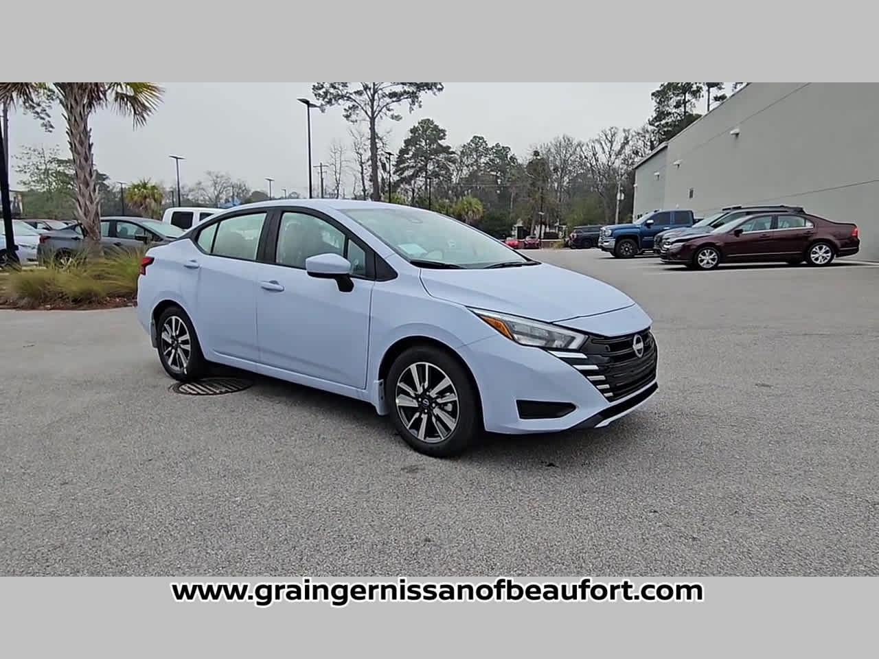 2025 Nissan Versa SV