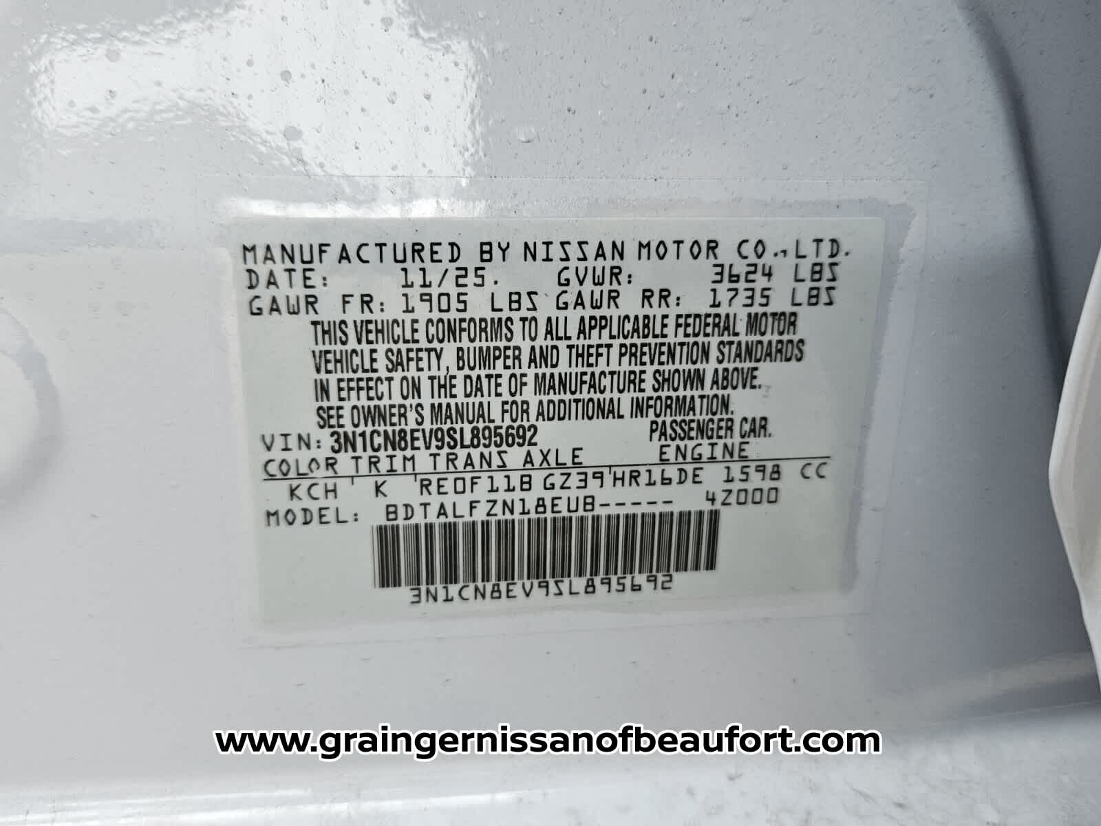 2025 Nissan Versa SV