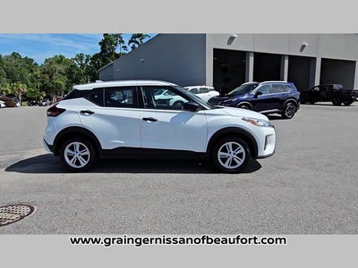 2025 Nissan Kicks Play S