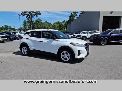 2025 Nissan Kicks Play S