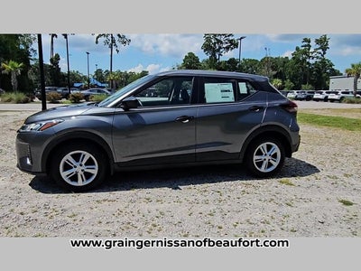 2025 Nissan Kicks Play S