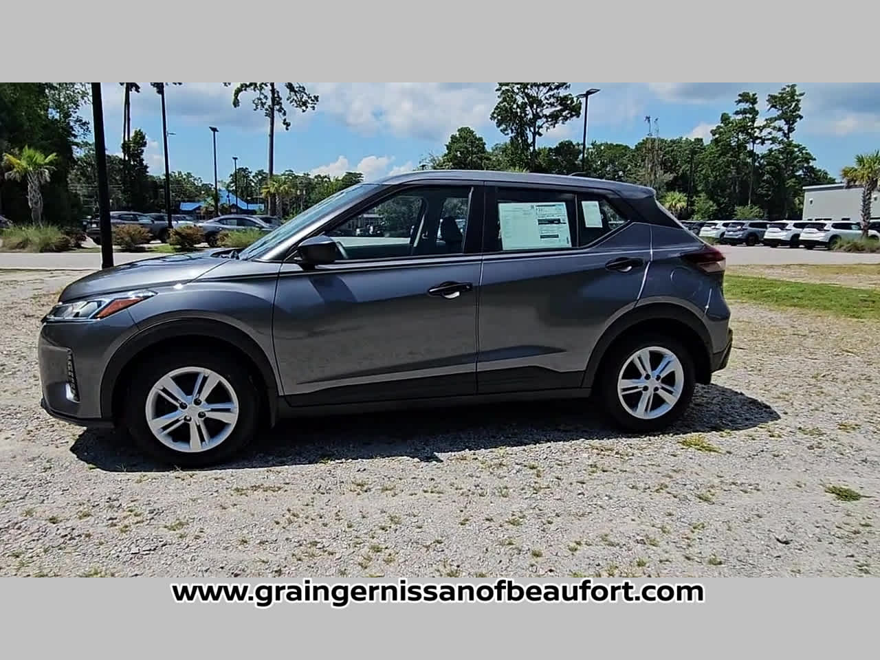 2025 Nissan Kicks Play S