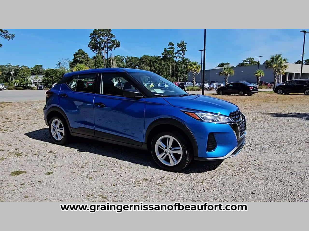 2025 Nissan Kicks Play S