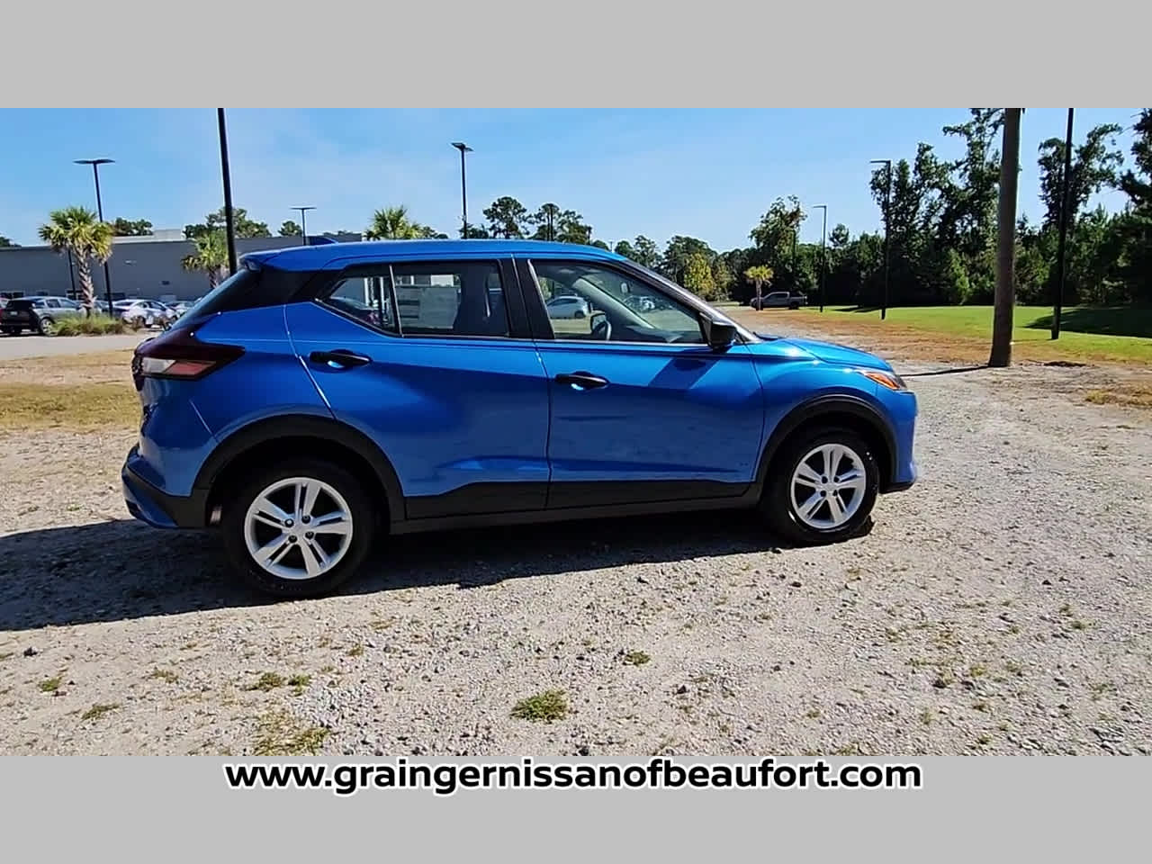 2025 Nissan Kicks Play S