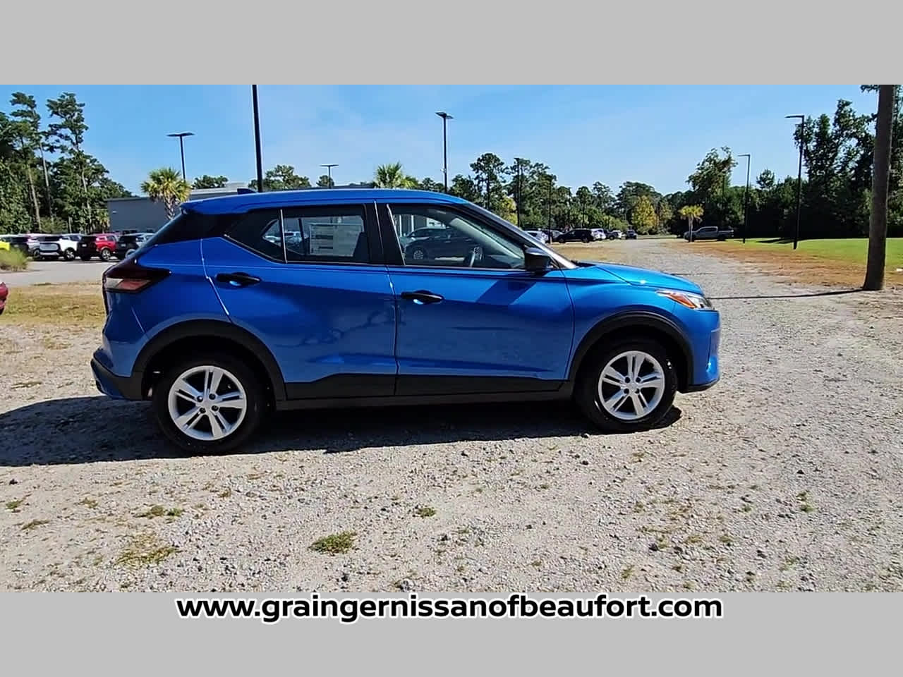 2025 Nissan Kicks Play S