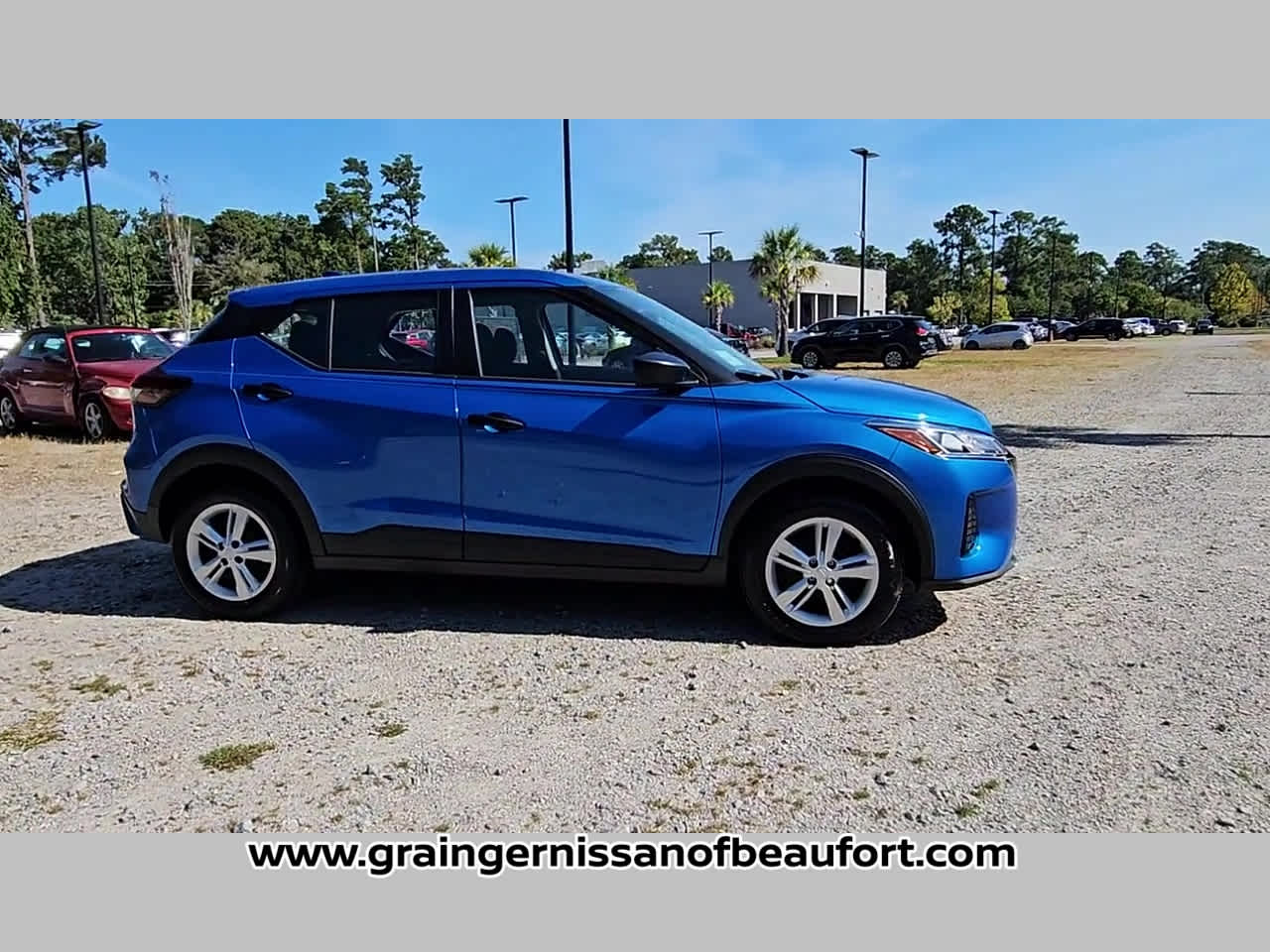 2025 Nissan Kicks Play S