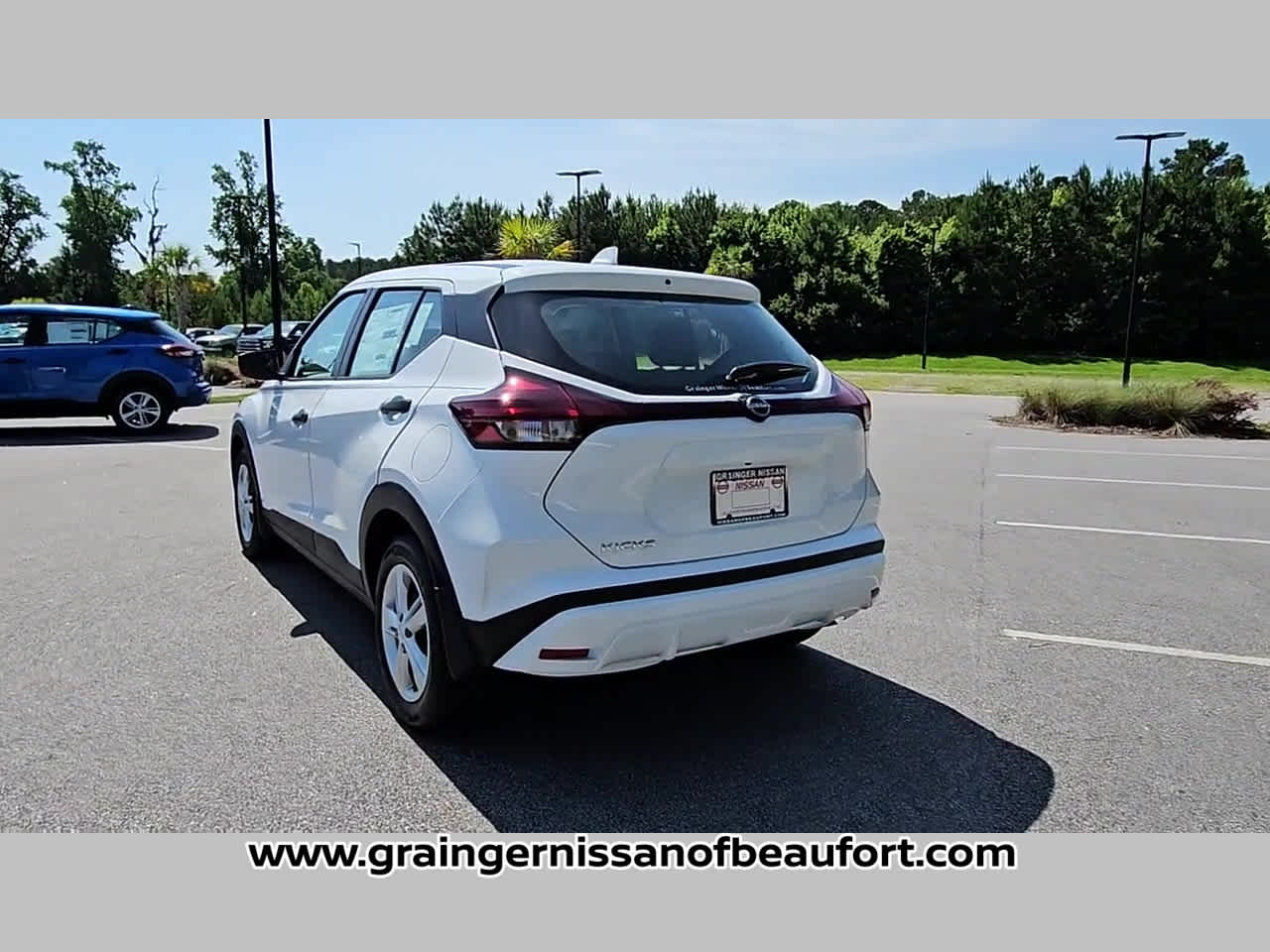 2025 Nissan Kicks Play S