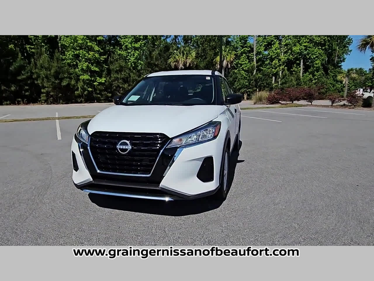 2025 Nissan Kicks Play S