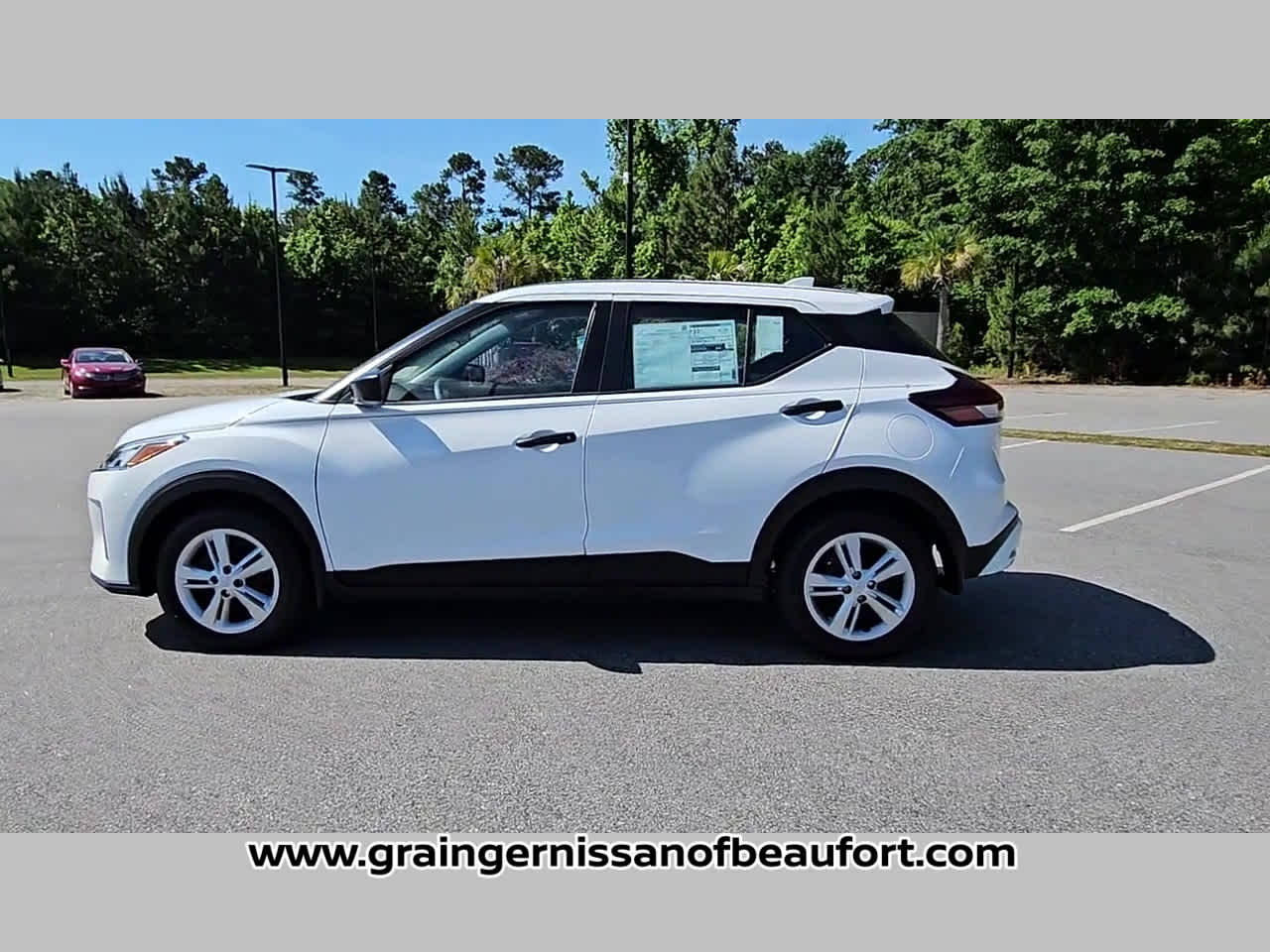 2025 Nissan Kicks Play S