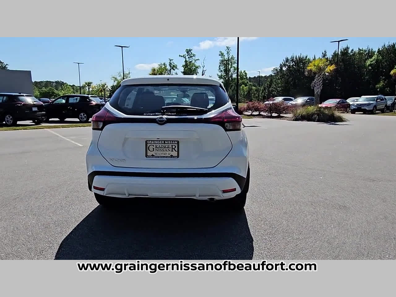 2025 Nissan Kicks Play S