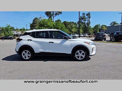 2025 Nissan Kicks Play S