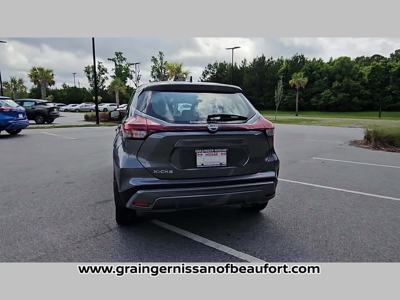 2025 Nissan Kicks Play S