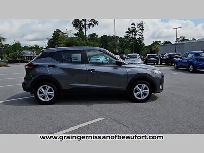 2025 Nissan Kicks Play S