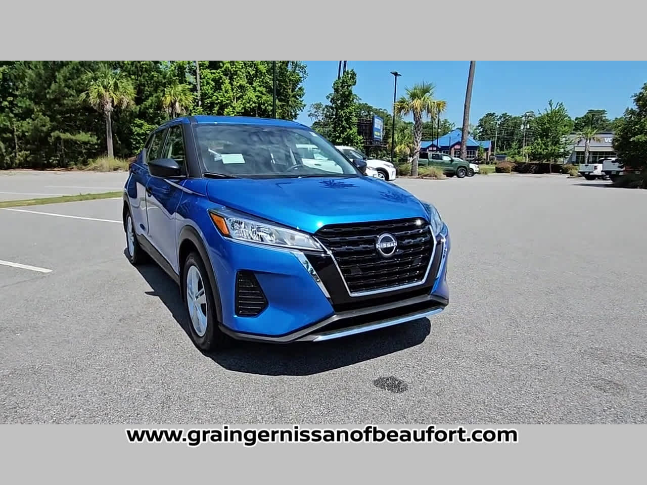 2025 Nissan Kicks Play S