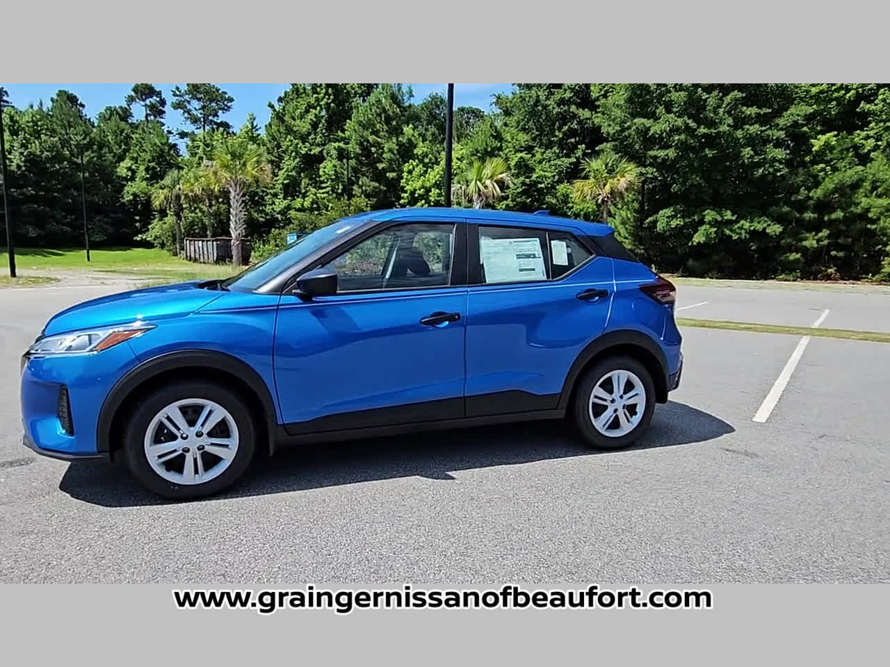 2025 Nissan Kicks Play S