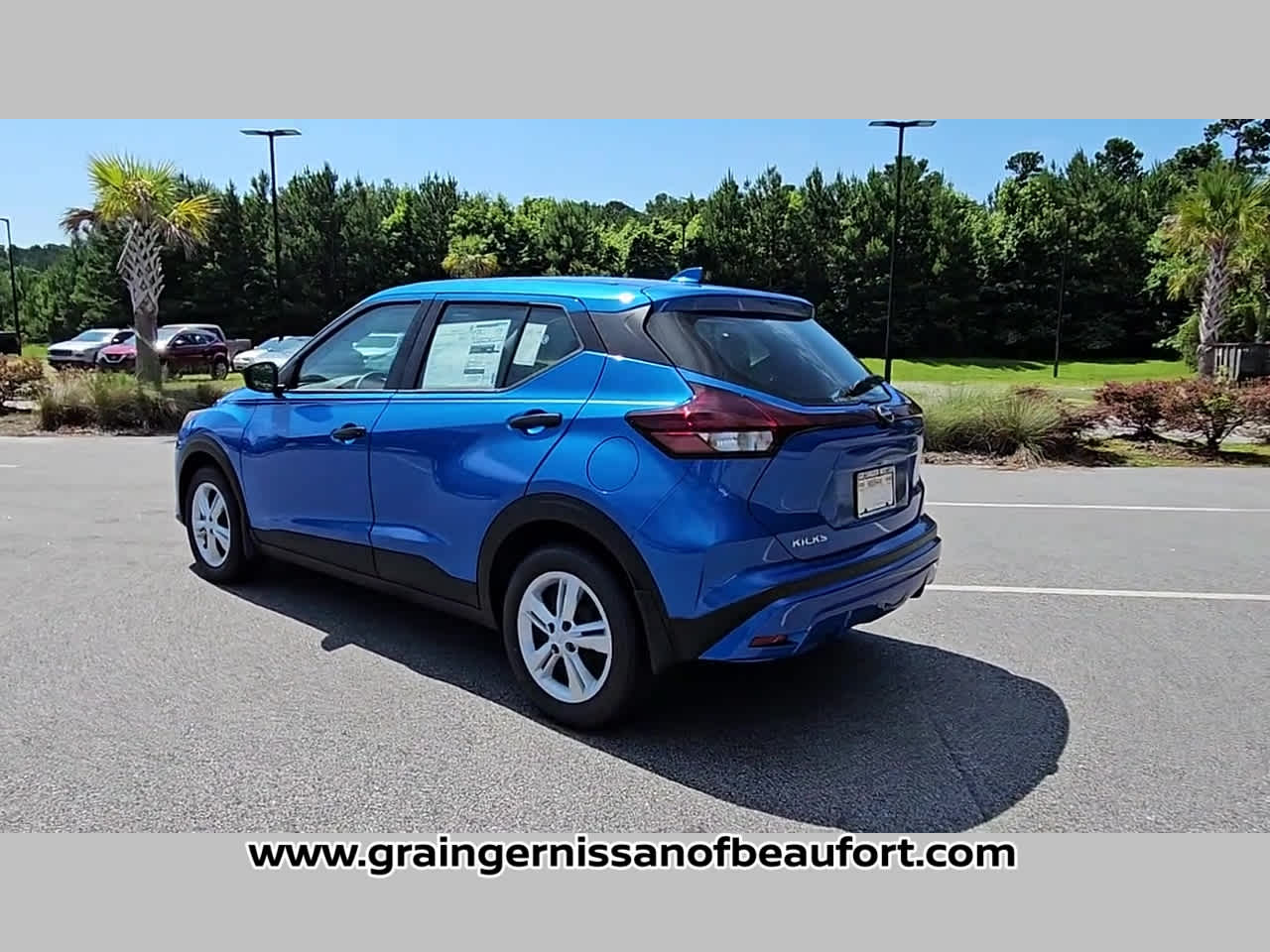 2025 Nissan Kicks Play S