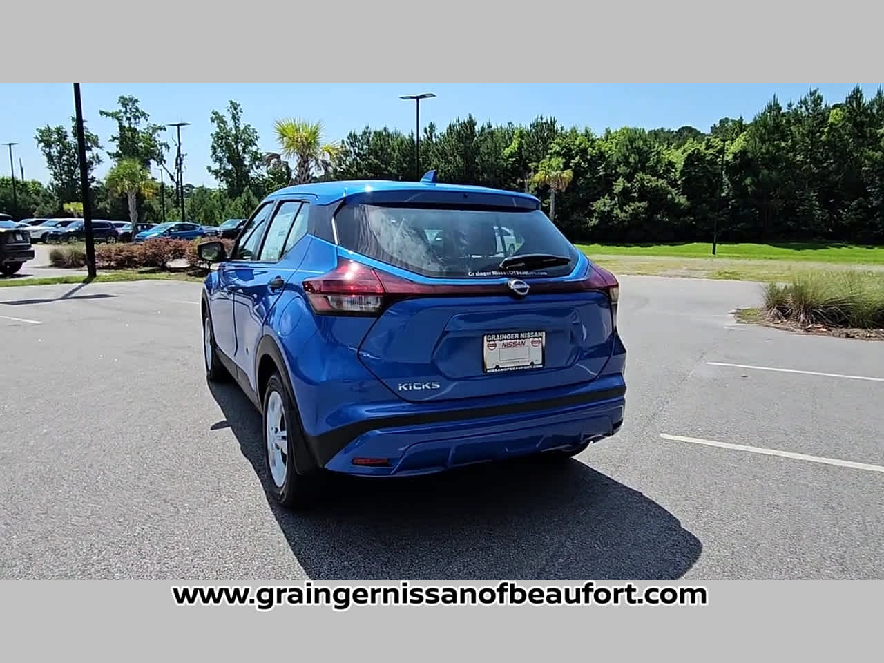 2025 Nissan Kicks Play S