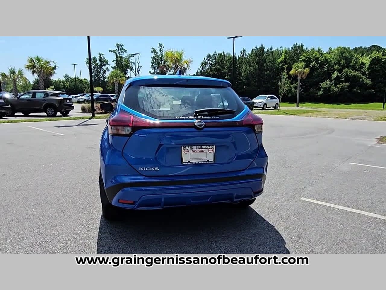 2025 Nissan Kicks Play S